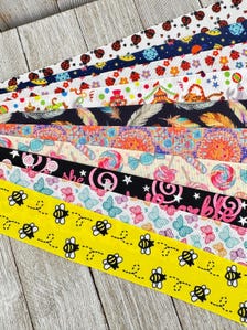 Get Exactly What You See! 10 - 1-Yard Cuts of 1.5" Fun Summer Prints Assorted Grosgrain Ribbon - Hair Bow - Gift Wrap - Luggage Tag - Craft